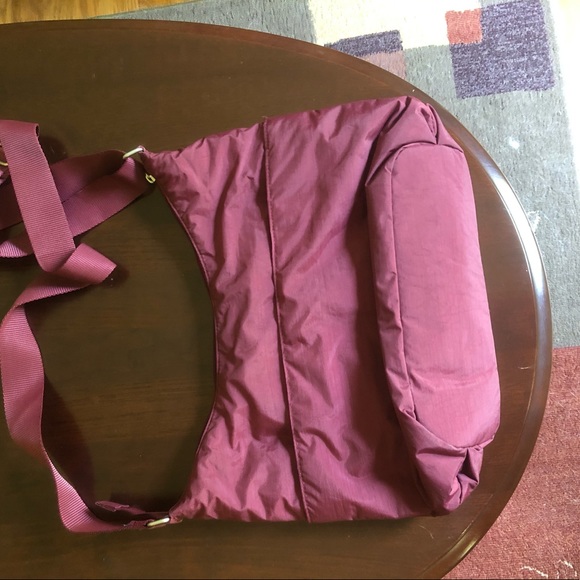 Maroon baggallini purse - Picture 2 of 3